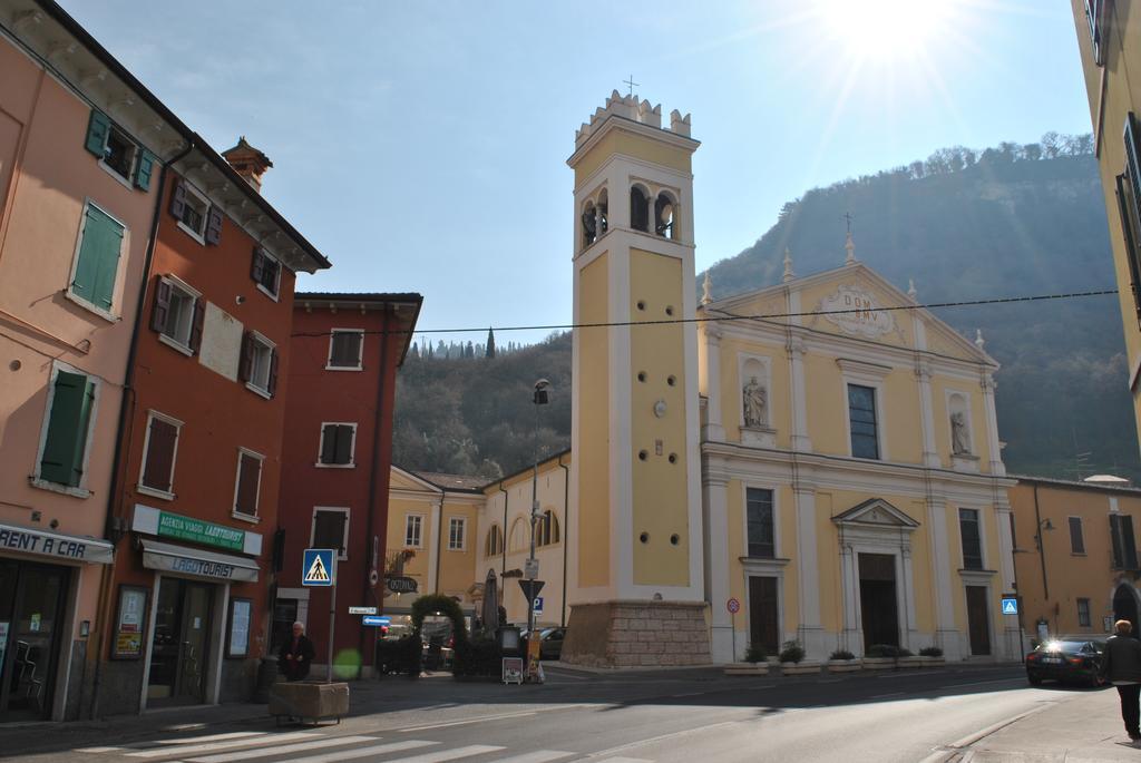 Appartamenti Del Borgo Garda  Exterior foto