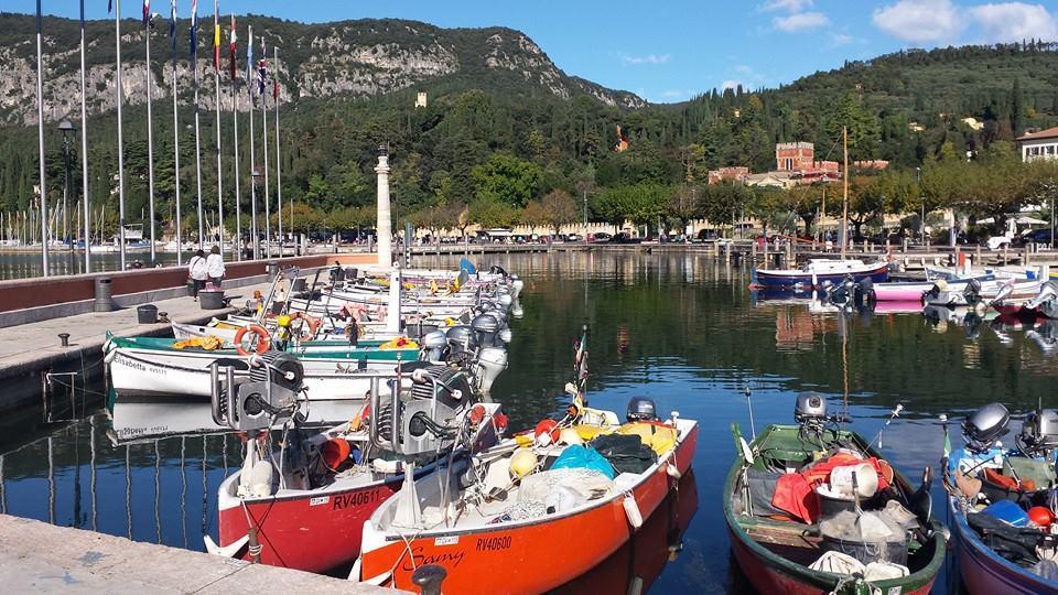 Appartamenti Del Borgo Garda  Exterior foto