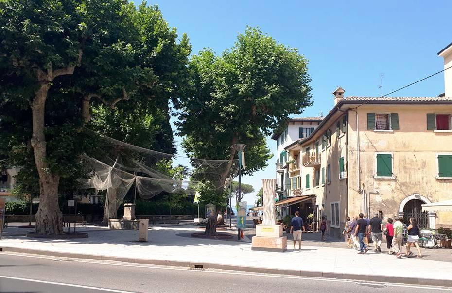 Appartamenti Del Borgo Garda  Exterior foto